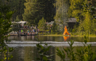 Juhannuskokko Varpaasalmella